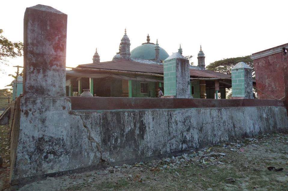 ميانمار تزيل مسجدا عمره أكثر من 100 سنة في أراكان
