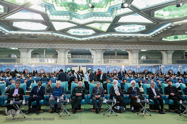 إنطلاق حفل إفتتاح المسابقات القرآنية الدولية في إیران