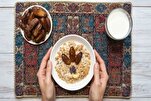 مَنْ كَثُرَ أَكْلُهُ قَلَّتْ صِحتُهُ وَثَقُلَتْ عَلَى نَفْسِهِ مَؤُنَتُهُ