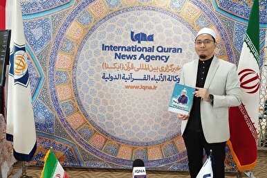 Malayziyalı müəllimin Quran təcvidini öyrənmək üçün innovativ üsulu