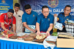 Malaysia Collecting Damaged Qurans in Flood-Hit Areas