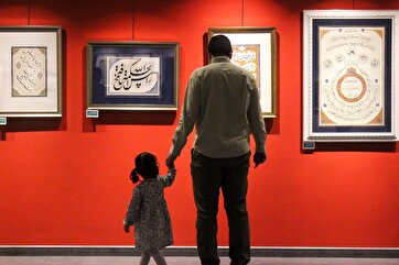 Seminary Students Open Calligraphy Exhibition in Mashhad: Photo Gallery