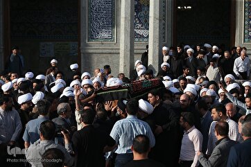 Funeral Held in Qom for Lebanese Scholar Ayatollah Ali Al-Kourani