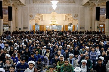 Commemoration Ceremony for ‘Martyrs of Service’ Held at Qom Holy Shrine