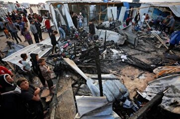 Photo Gallery: Dozens of Displaced Killed in Israeli Airstrike on Rafah