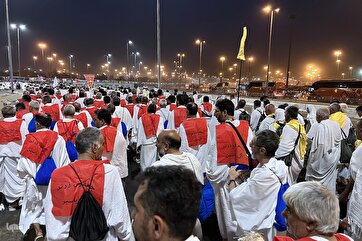 Hajj Pilgrims Go to Mina on Foot