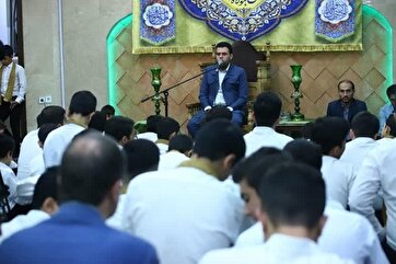 Iranian Qari Hosseinipour’s Quran Recitation on Eid  