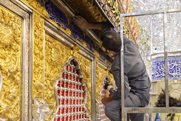 In Pictures: Hazrat Abbas Shrine Undergoes Ritual Cleaning Ahead of Arbaeen