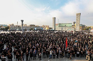 Those ‘Left behind’ Attend Arbaeen Procession in Tehran  