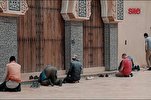 Marruecos: fieles realizaron su oración frente a una mezquita en Casablanca
