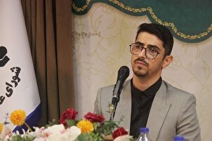 El qari iraní dedica su recitación de la Sura An-Nasr al Frente de Resistencia (+Video)