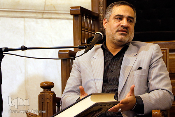 ارائه تلاوت آموزشی برای افراد فاقد بم قوی + دانلود