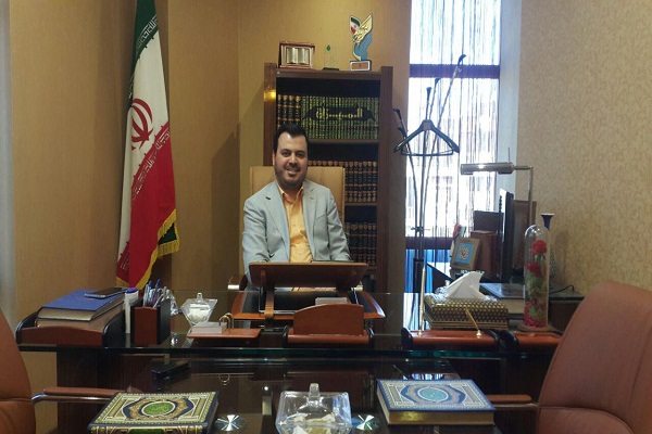 شهریه‌های نجومی را تکذیب می‌کنم/ نقدهای غیر منصفانه به جای استفاده از تجربیاتم