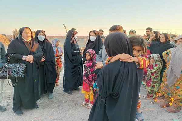 امدادرسانی بنیاد بین‌المللی خیریه آبشار عاطفه‌ها در مناطق سیل‌زده کرمان
