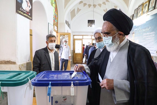 حضور مردم پای صندوق&zwnj;های رای نشان از انگیزه دینی و ملی مردم دارد