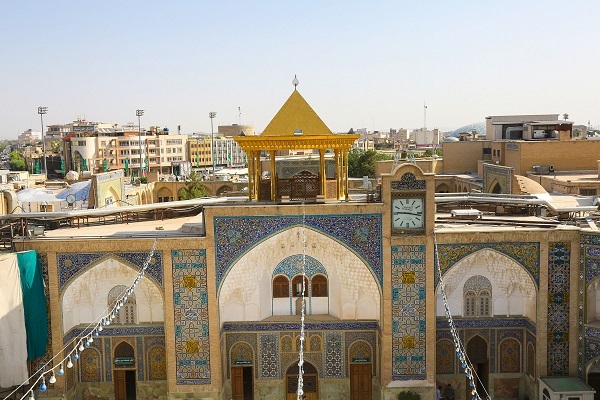 عکس| نگاهی به نقش و نگار صحن امام هادی(ع) حرم مطهر بانوی کرامت در روز میلاد ایشان