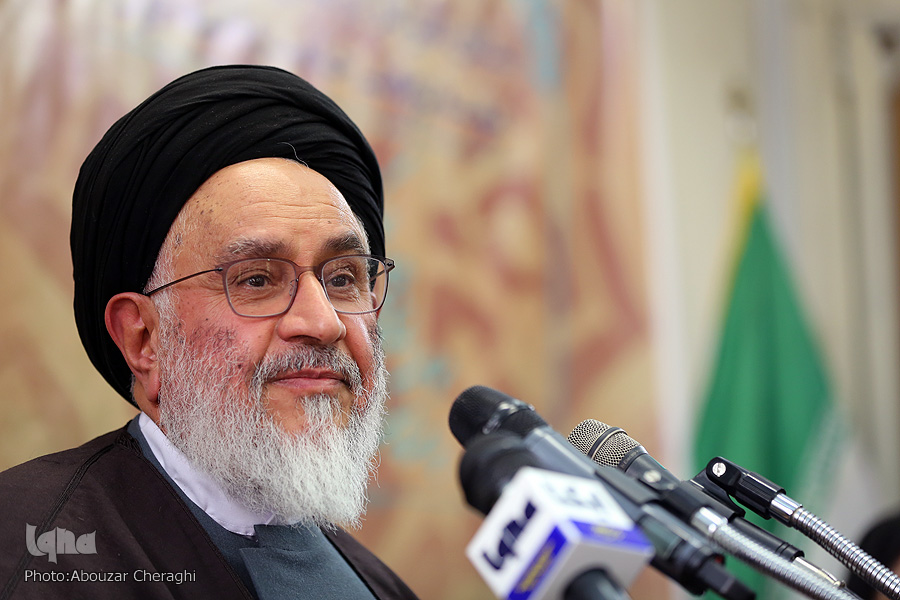 زهد اسلامی در بطن روابط اجتماعی قرار دارد/ توصیف زندگی خوب از نظر قرآن