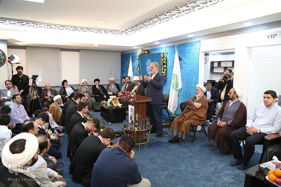 آغاز به کار مؤسسه آموزشی «آلالبیت» قم آغاز به کار مؤسسه آموزشی «آلالبیت» قم