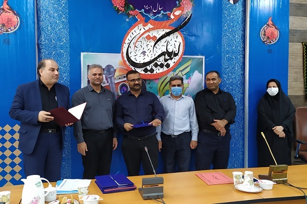 خبرنگاران و فعالان رسانه‌ای گتوند تجلیل شدند