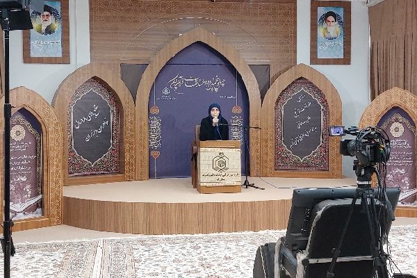 فاطمه پیروی، متسابق رشته حفظ ۲۰ جز فاطمه پیروی، متسابق رشته حفظ ۲۰ جز