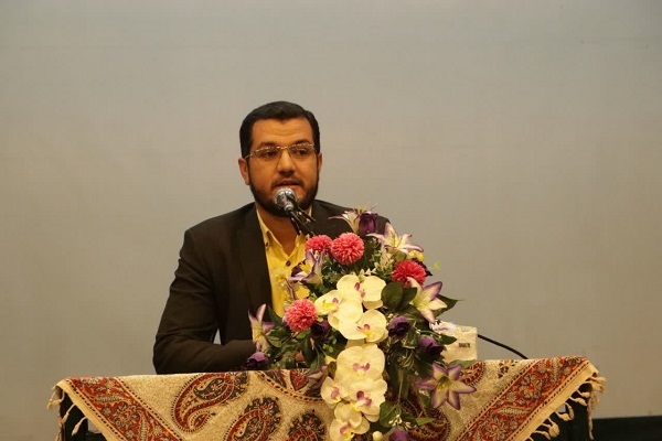 مرتضی کاشانینژاد، استاد دانشگاه و روانشناس خانواده مرتضی کاشانینژاد، استاد دانشگاه و روانشناس خانواده