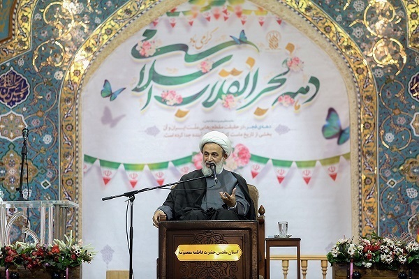 حجت‌الاسلام‌ والمسلمین علیرضا پناهیان، سخنران حرم بانوی کرامت