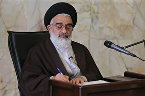 تقدیر امام جمعه قم از حضور پرشور مردم در راهپیمایی ۲۲ بهمن