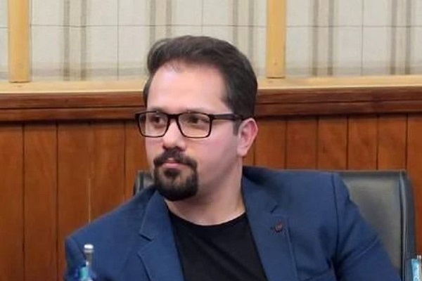 حامد روشن چشم، عضو هیئت علمی دانشگاه طلوع مهر