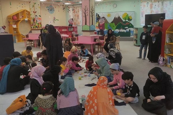 کارگاه آموزشی «نقاشی سفره هفت‌سین» برگزار شد