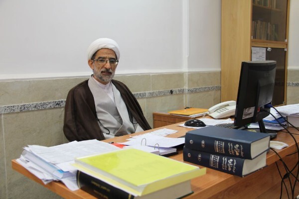 حجت‌الاسلام والمسلمین محمدتقی انصاری‌پور، عضو هیئت علمی دانشگاه ادیان و مذاهب