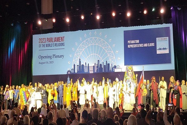 حذف هندوی اسلام‌ستیز از سخنرانان پارلمان ادیان جهان