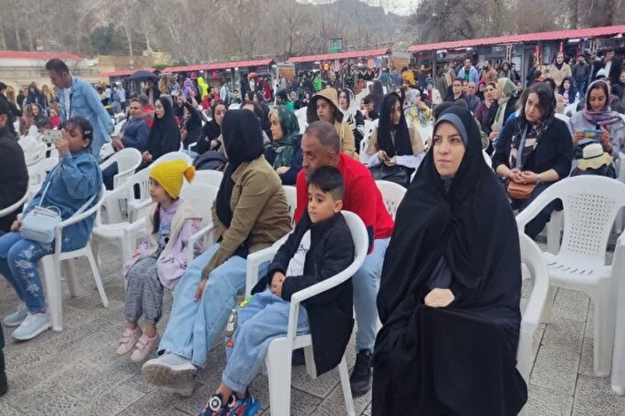 اجرای برنامه‌های قرآنی در قلعه فلک‌الاافلاک خرم‌آباد + عکس