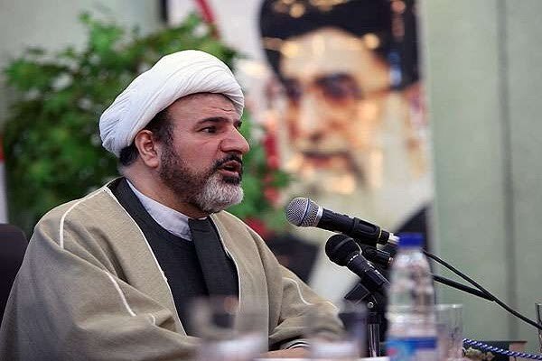 حجت‌الاسلام والمسلمین تسخیری، معاون ارتباطات و امور بین الملل دانشگاه ادیان و مذاهب