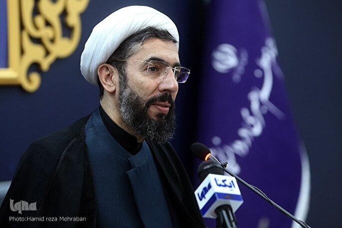 دانشگاه‌ها نهج‌البلاغه را به گفتمان عمومی جامعه تبدیل کنند