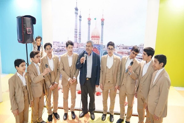 گروه همخوانی کریمه اهل بیت(ع)