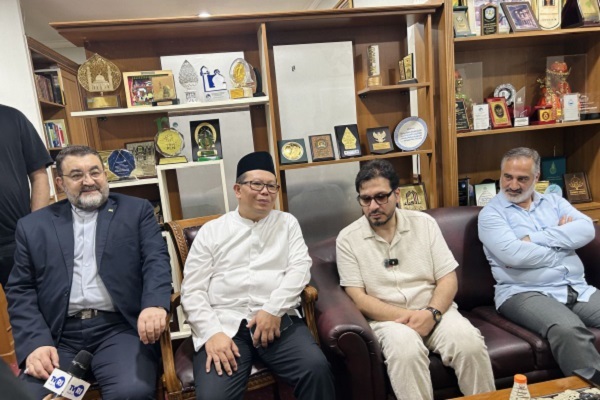 تأکید سفیر ایران بر گسترش همکاری‌های قرآنی با اندونزی