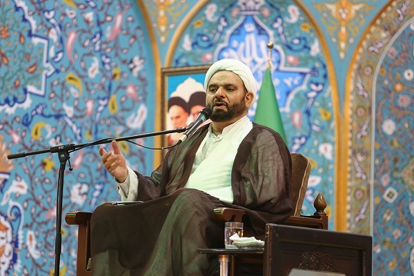 حجت‌الاسلام‌ والمسلمین احمد لقمانی، سخنران حرم بانوی کرامت