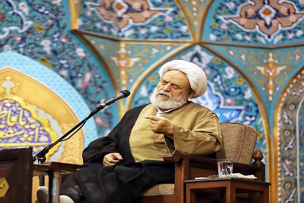 حجت‌الاسلام‌ والمسلمین شیخ حسین انصاریان، سخنران حرم بانوی کرامت