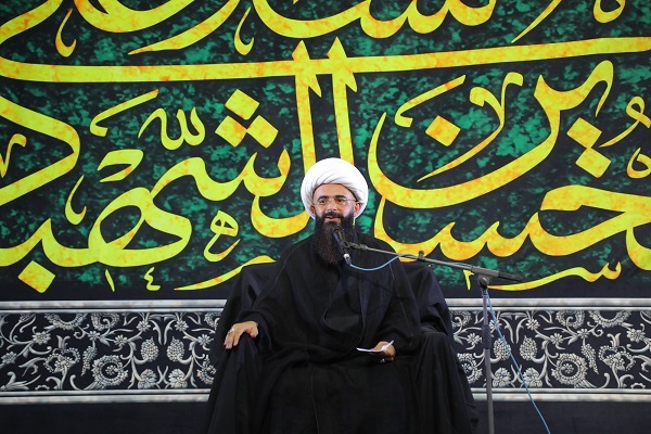 حجت الاسلام والمسلمین علی زند قزوینی، کارشناس مسائل دینی