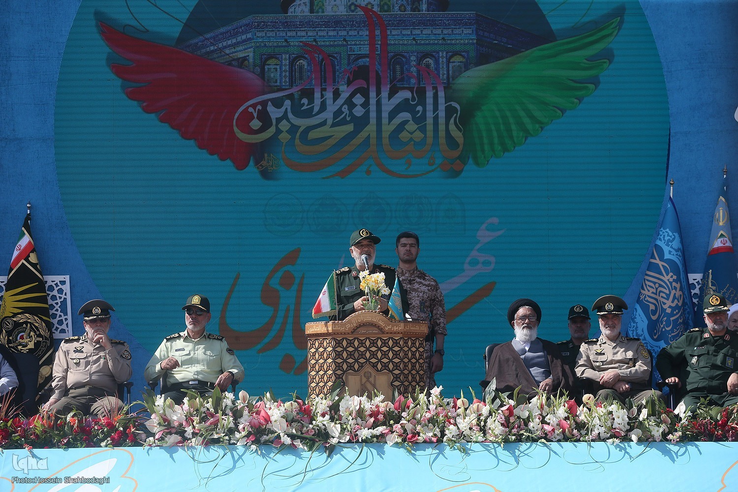 انقلاب اسلامی قاصم جباران و درهم شکننده سیاست متجاوزان است