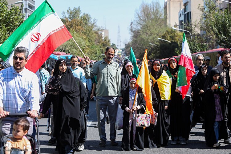 حضور پرشور مردم در نماز جمعه تهران