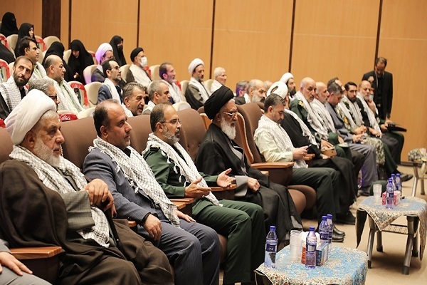 تجلیل از پیشکسوتان دفاع مقدس استان قم