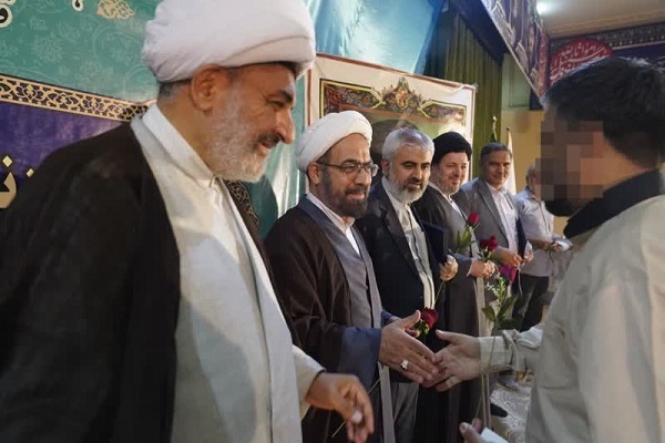 آزادی 12 زندانی جرایم غیر عمد در قم از محل موقوفات