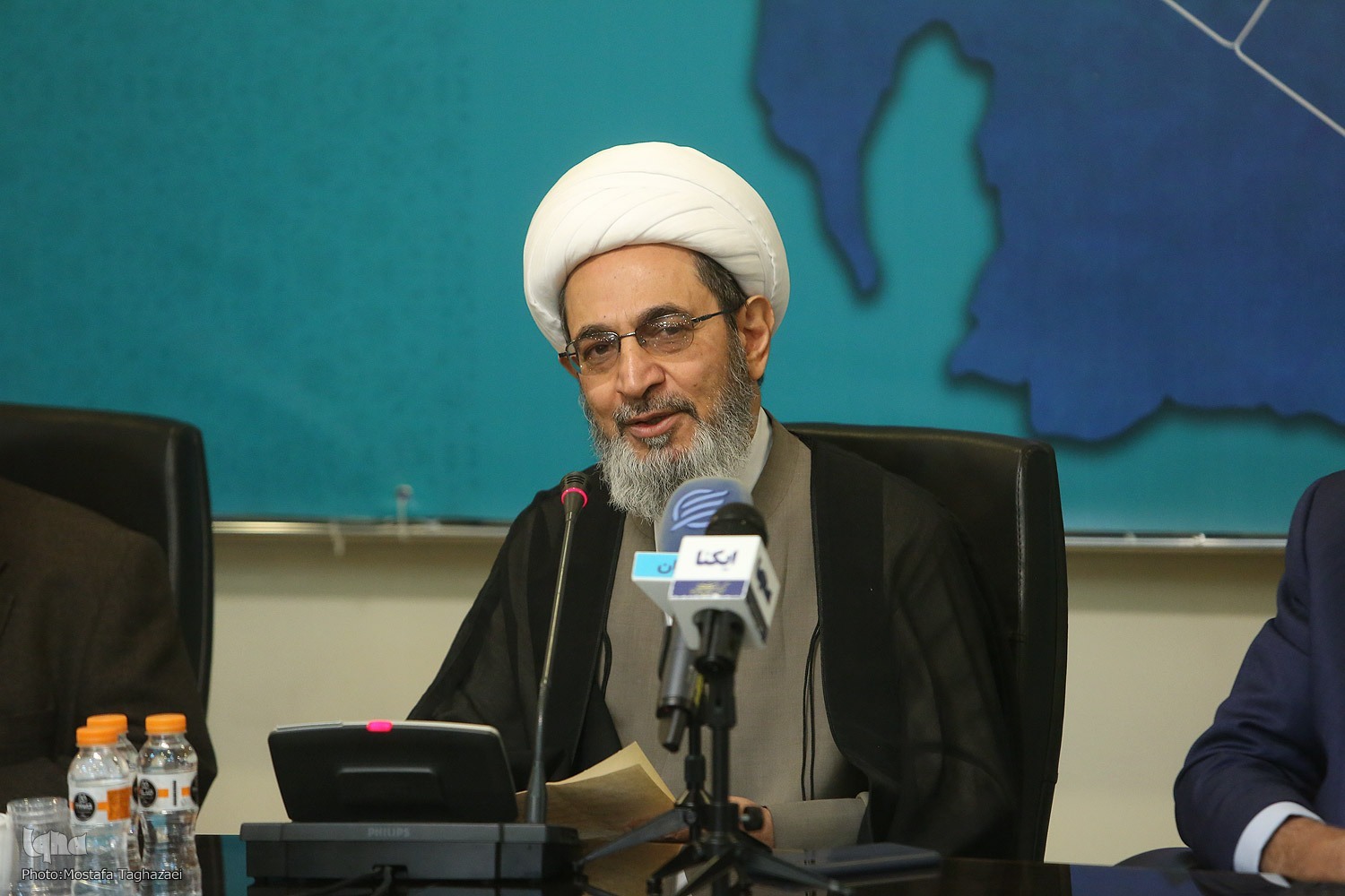 علل شکل‌گیری خوانش جدید از معاویه