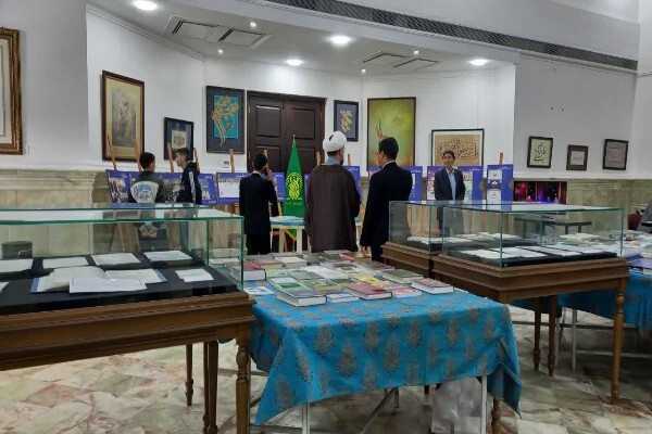 دهمین نمایشگاه قرآن و عترت استان قم