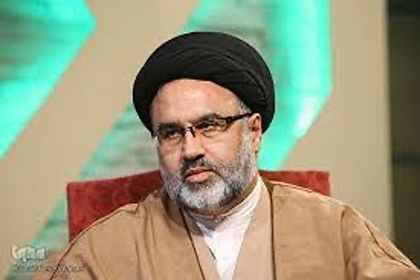 حجت‌الاسلام والمسلمین سیدمحمد نقیب، رئیس دانشگاه علوم و معارف قرآن کریم