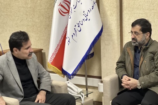 اکبر بهنامجو، استاندار قم عبدالکریم حسینزاده، معاون رئیسجمهور در امور توسعه روستایی و مناطق محروم اکبر بهنامجو، استاندار قم عبدالکریم حسینزاده، معاون رئیسجمهور در امور توسعه روستایی و مناطق محروم