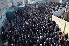 فیلم | اجتماع حماسی حوزویان و مردم انقلابی قم به‌مناسبت حماسه ۹ دی