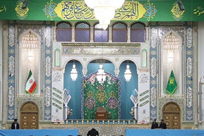 نشست شاعرانه «در مدح امام حاضر» در حرم بانوی کرامت برگزار می‌شود