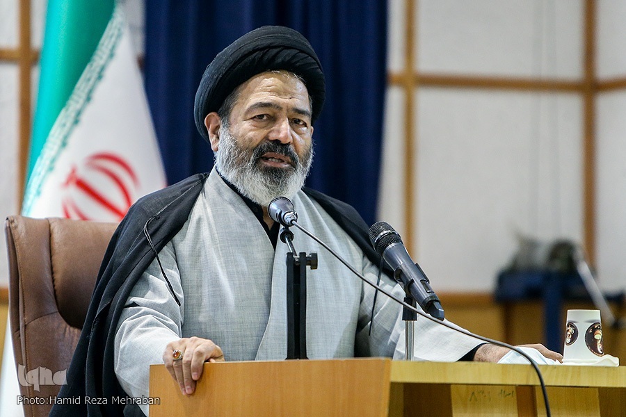 حجت‌الاسلام والمسلمین سیدعبدالفتاح نواب، نماینده ولی‌فقیه در امور حج و زیارت